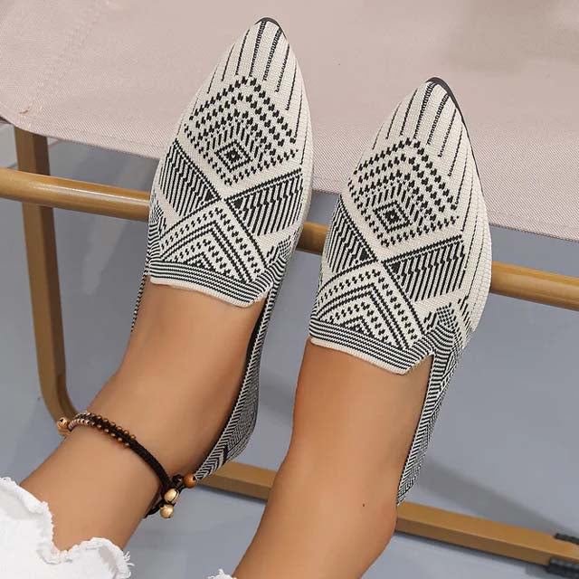 Zapato elegante en punta