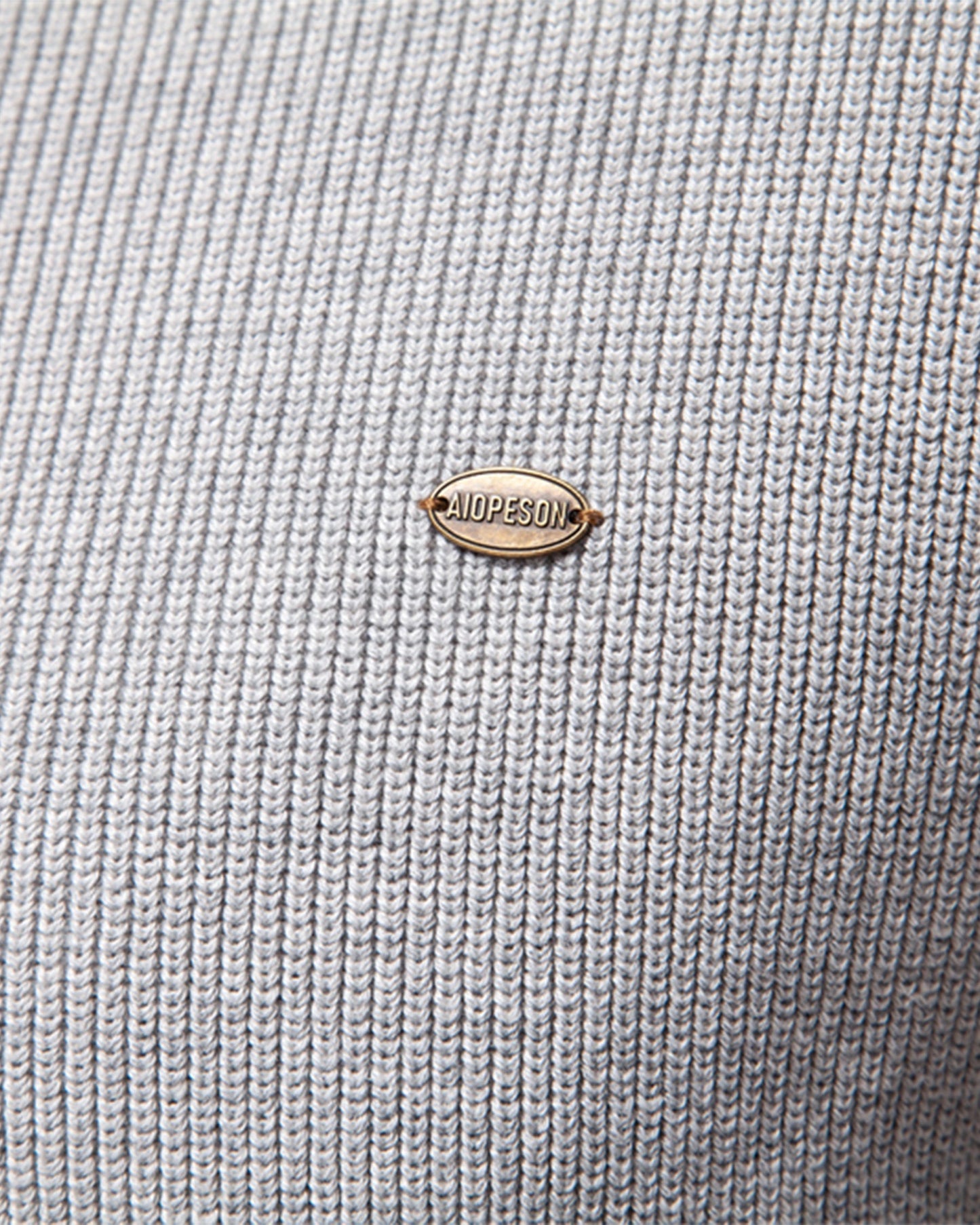 Sweater tejido con botones