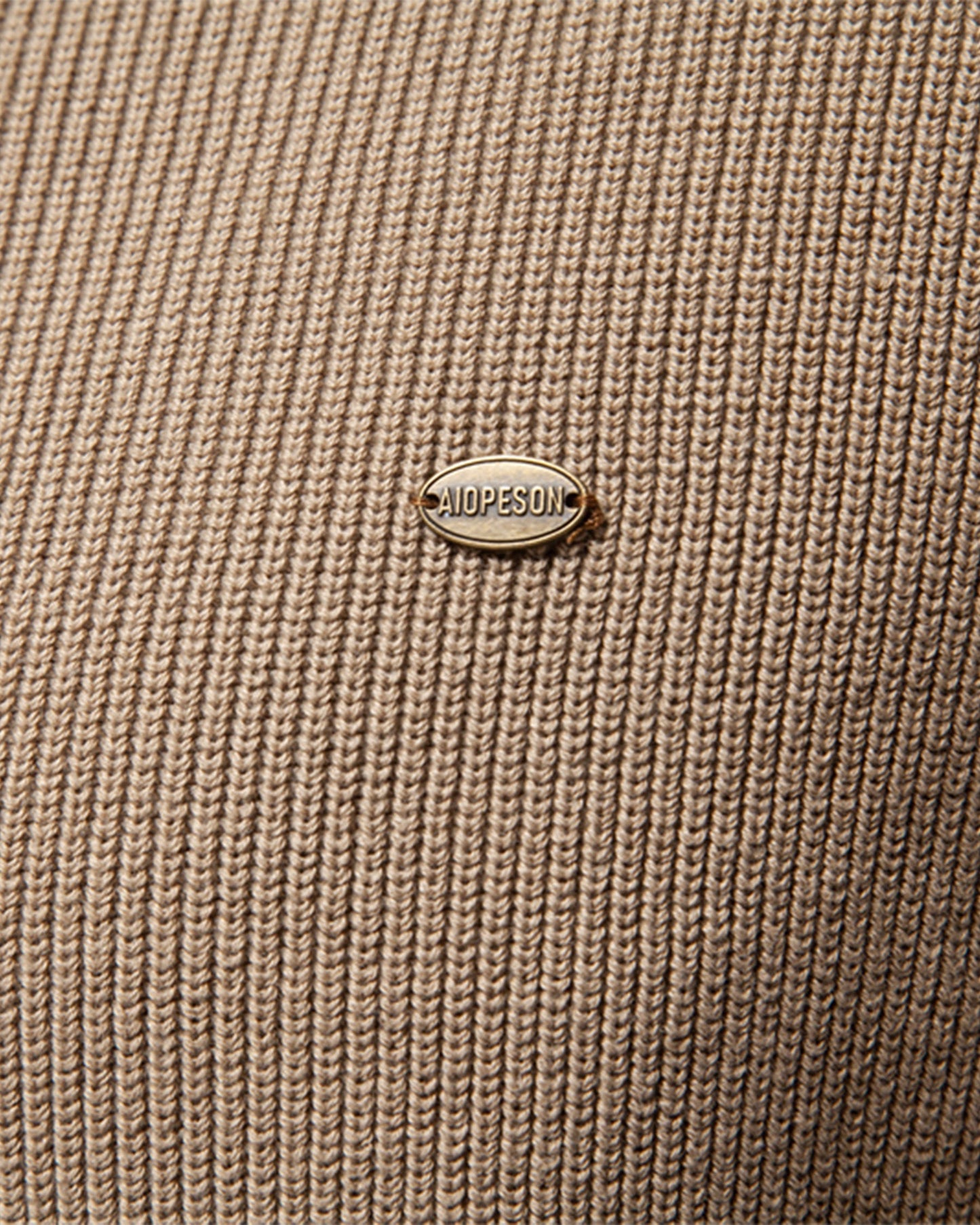 Sweater tejido con botones