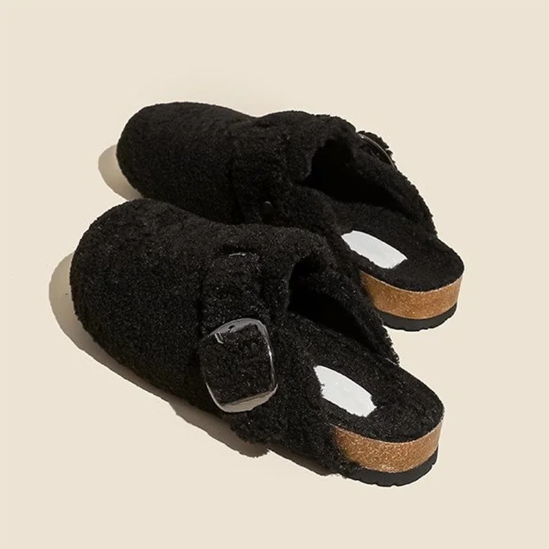 Sueco de plush zapato