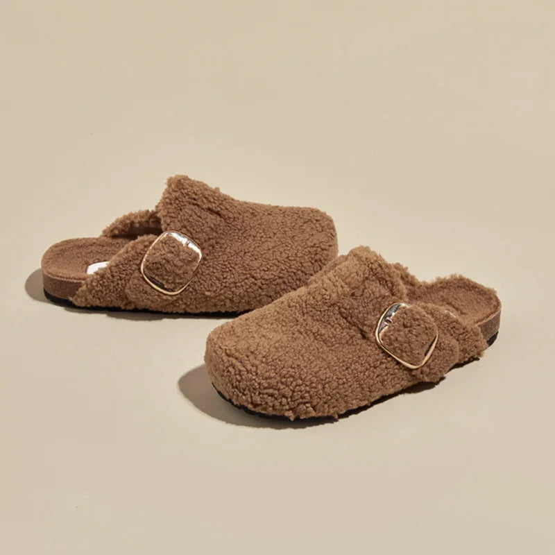 Sueco de plush zapato